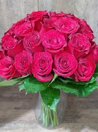 Bouquet 40 rosas vermelhas no vidro 